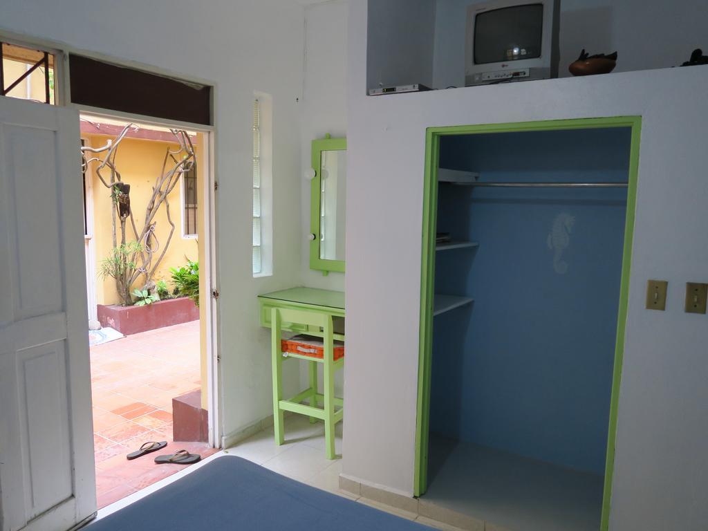 Eco Hotel Club Rolling Stone Boca Chica Exterior photo